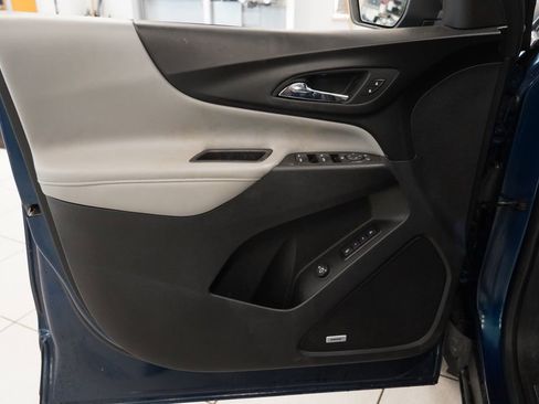 Used 2020 Chevrolet Equinox Premier AWD/4WD image 19