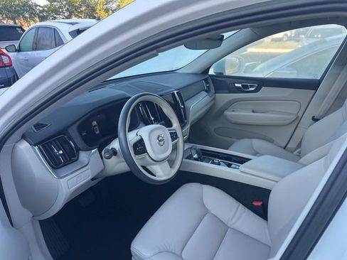 Used 2023 Volvo XC60 B5 Plus w/ Climate Package image 6