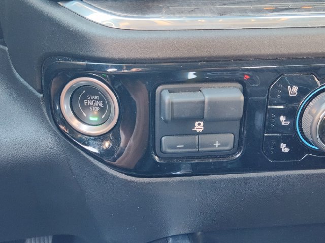 Used 2024 Chevrolet Silverado 1500 LTZ AWD/4WD image 7