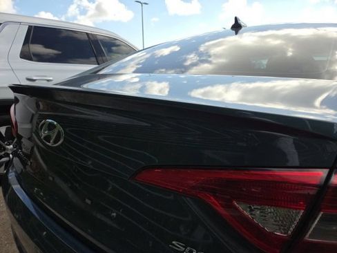 Used 2015 Hyundai Sonata Sport FWD image 9