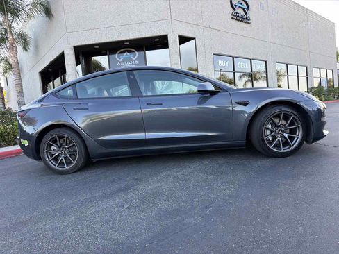 Used 2021 Tesla Model 3 Standard Range Plus RWD image 11
