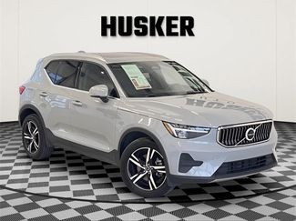 Used 2024 Volvo XC40 B5 Core video 1
