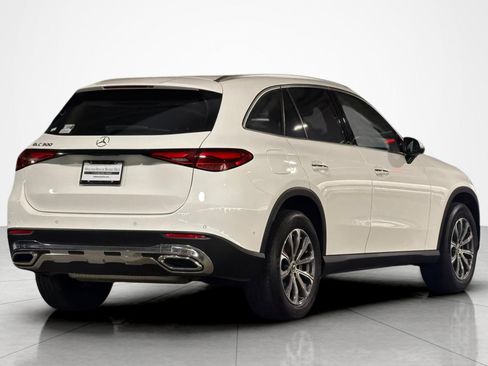 Used 2025 Mercedes-Benz GLC 300 image 5