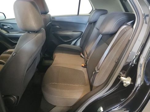 Used 2016 Chevrolet Trax LS FWD image 11