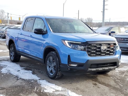 Certified 2024 Honda Ridgeline TrailSport image 4