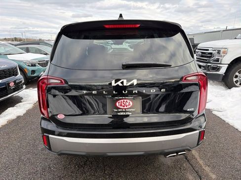 New 2025 Kia Telluride S image 3