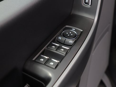 Used 2023 Ford F250 XLT AWD/4WD image 23