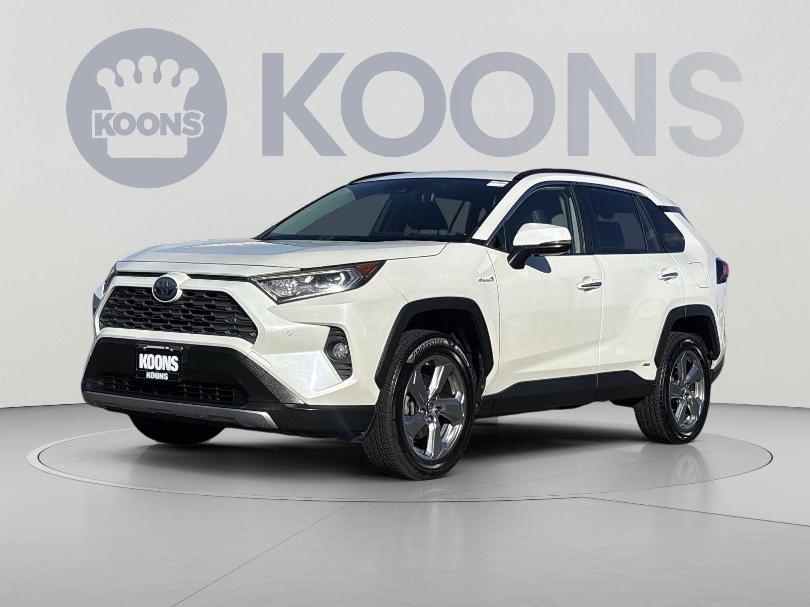 Used 2019 Toyota RAV4 Limited w/ Limited Grade Weather Package AWD/4WD image 1