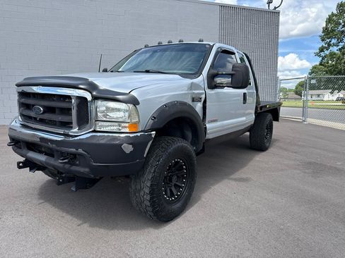 Used 2003 Ford F250 XLT AWD/4WD image 1