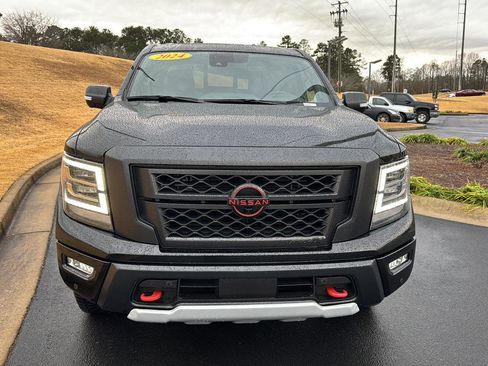 Used 2024 Nissan Titan PRO-4X w/ Pro-4x Convenience Package image 7