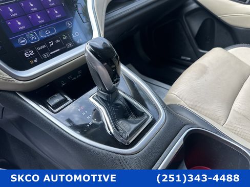 Used 2022 Subaru Outback Limited image 23