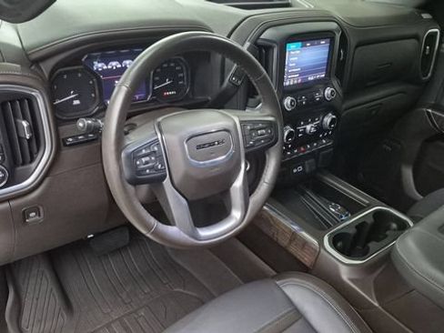 Used 2022 GMC Sierra 3500 Denali w/ Denali Ultimate Package AWD/4WD image 16