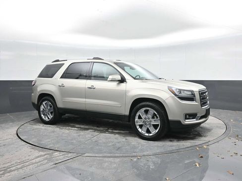 Used 2017 GMC Acadia Limited SLT image 7