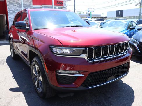 Used 2024 Jeep Grand Cherokee Limited 4xe AWD/4WD image 7