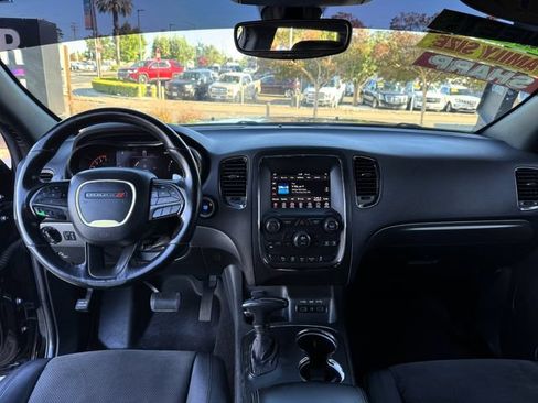 Used 2019 Dodge Durango GT RWD image 21