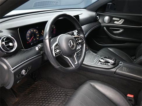 Used 2020 Mercedes-Benz E 350 Sedan image 19