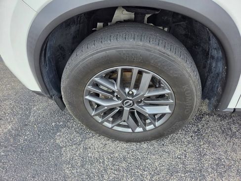 Used 2023 Nissan Rogue S FWD image 4