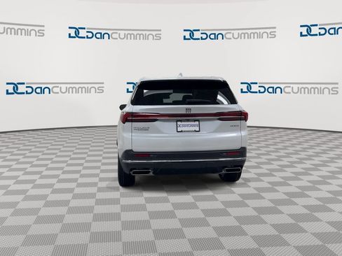 Used 2025 Buick Enclave Preferred w/ Power Package AWD/4WD image 7