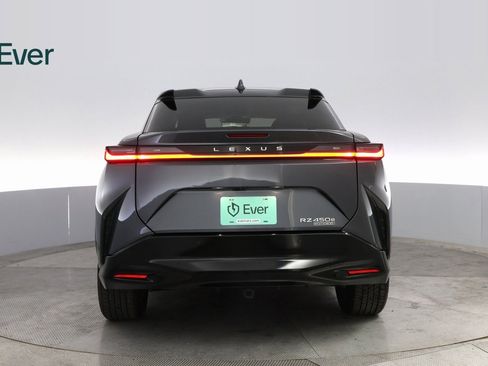 Used 2023 Lexus RZ 450e Premium image 13