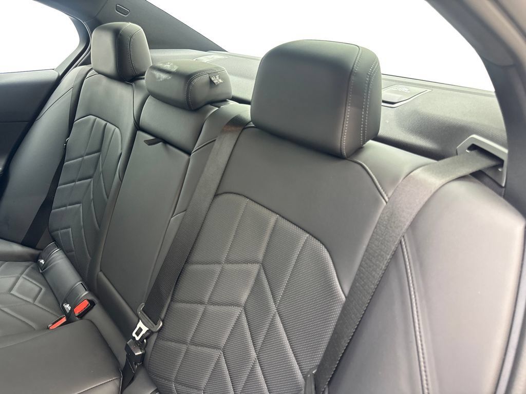 Used 2026 BMW 530i RWD image 35