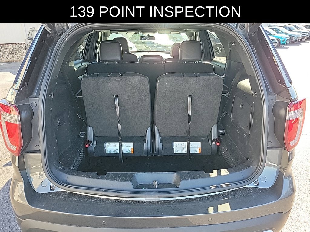Used 2017 Ford Explorer XLT w/ Equipment Group 202A AWD/4WD image 6