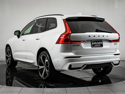 Used 2025 Volvo XC60 B5 Ultra w/ Protection Package Premier image 6
