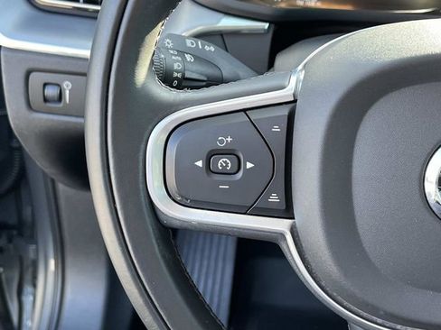 Used 2020 Volvo XC60 T5 Momentum image 29
