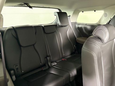 New 2026 Kia Carnival EX image 17