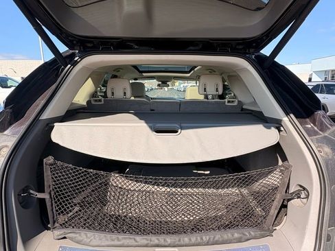 Used 2018 Cadillac XT5 Luxury w/ Driver Awareness Package image 13