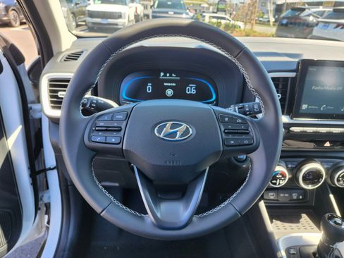 New 2026 Hyundai Venue SEL FWD image 27