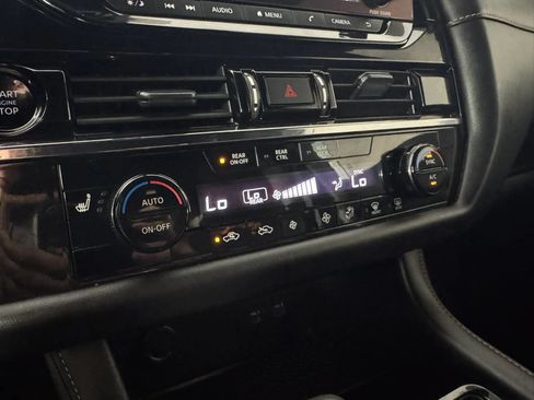 Used 2025 Nissan Pathfinder Rock Creek AWD/4WD image 21