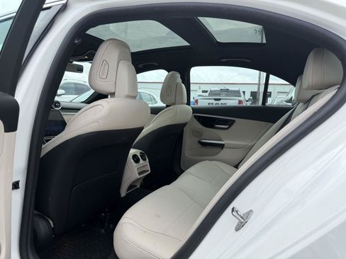 Certified 2023 Mercedes-Benz C 300 4MATIC Sedan image 16