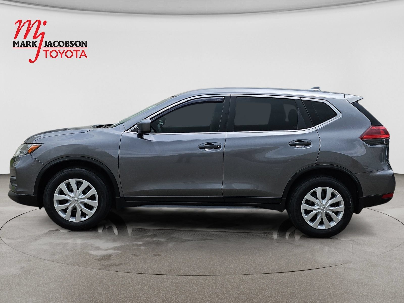 Used 2020 Nissan Rogue S FWD image 14