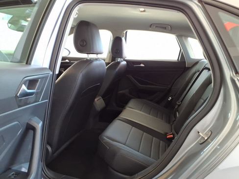 Certified 2023 Volkswagen Jetta SE FWD image 15
