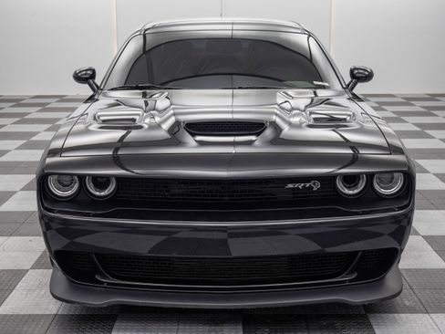 Used 2015 Dodge Challenger SRT Hellcat image 5