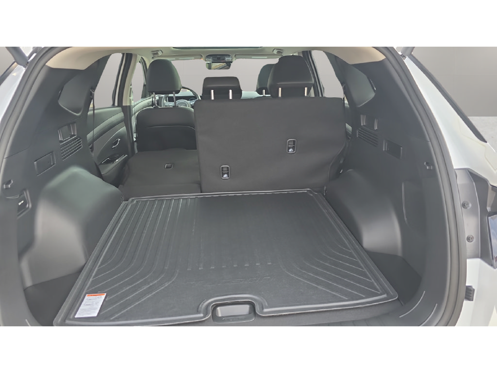 New 2026 Hyundai Tucson Limited AWD/4WD image 9