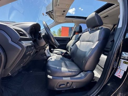 Used 2014 Subaru Forester 2.5i Limited w/ Popular Package #1 AWD/4WD image 10