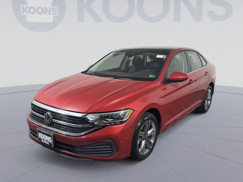 Used 2023 Volkswagen Jetta SE image 1