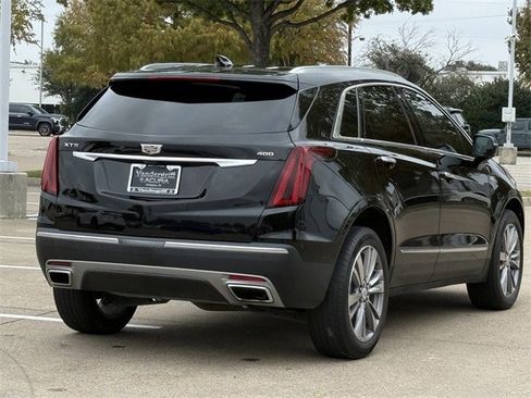 Used 2022 Cadillac XT5 Premium Luxury w/ Technology Package image 4