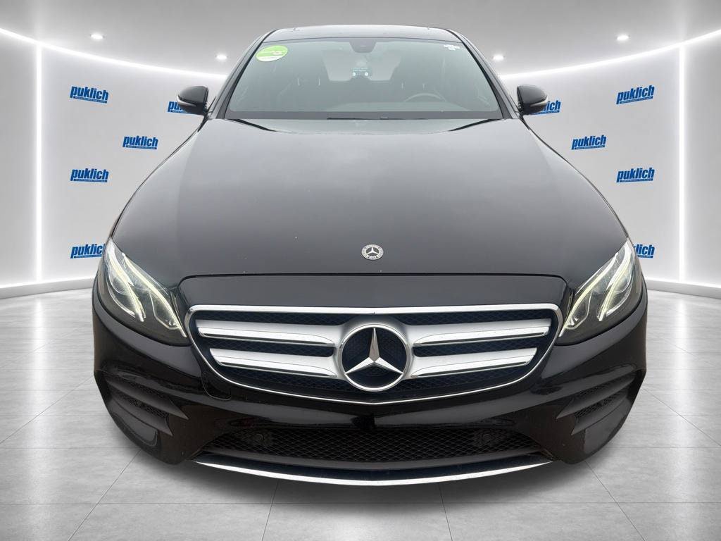 Used 2019 Mercedes-Benz E 300 4MATIC image 2