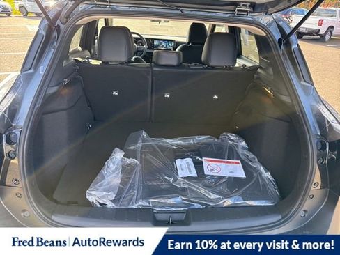 New 2026 Nissan Kicks SR w/ Cold Weather Package image 10