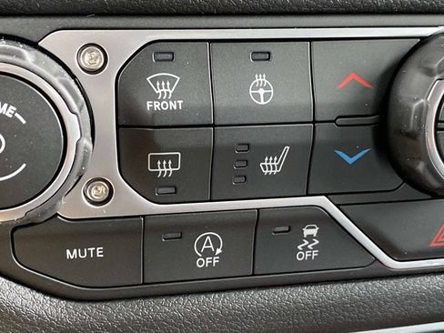 New 2026 Jeep Gladiator Sport AWD/4WD image 11