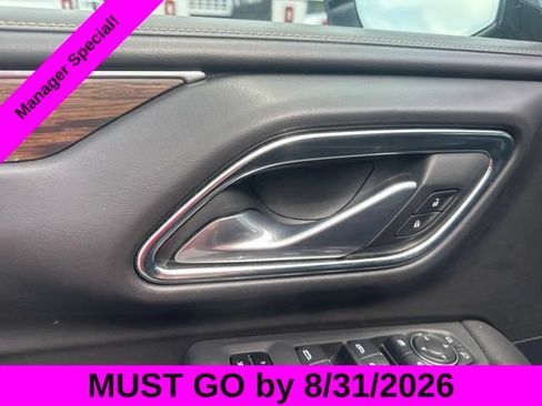 Used 2024 Chevrolet Tahoe Premier AWD/4WD image 12