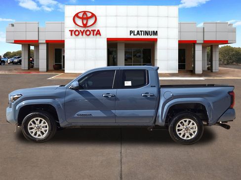 New 2026 Toyota Tacoma SR5 image 3