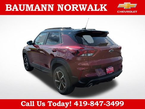 Used 2022 Chevrolet TrailBlazer RS w/ Sun and Liftgate Package AWD/4WD image 5
