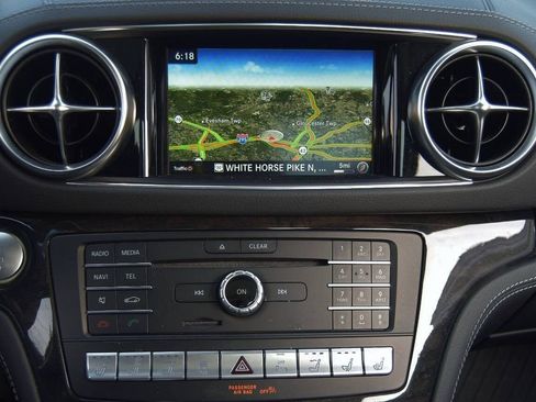 Used 2020 Mercedes-Benz SL 450 w/ Premium Package image 32