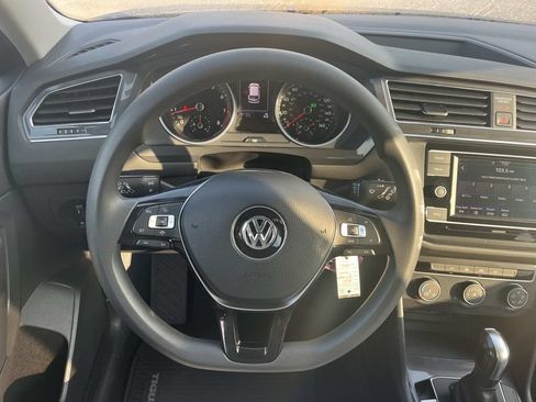 Used 2020 Volkswagen Tiguan S FWD image 12