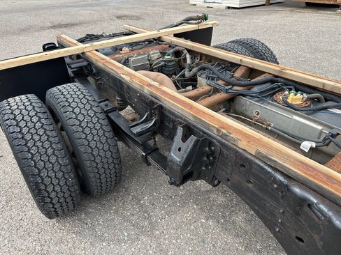 Used 2017 Chevrolet Silverado 3500 W/T image 24