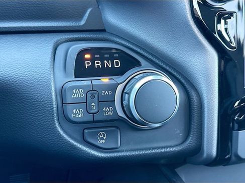 New 2026 RAM 1500 4x4 Crew Cab image 12