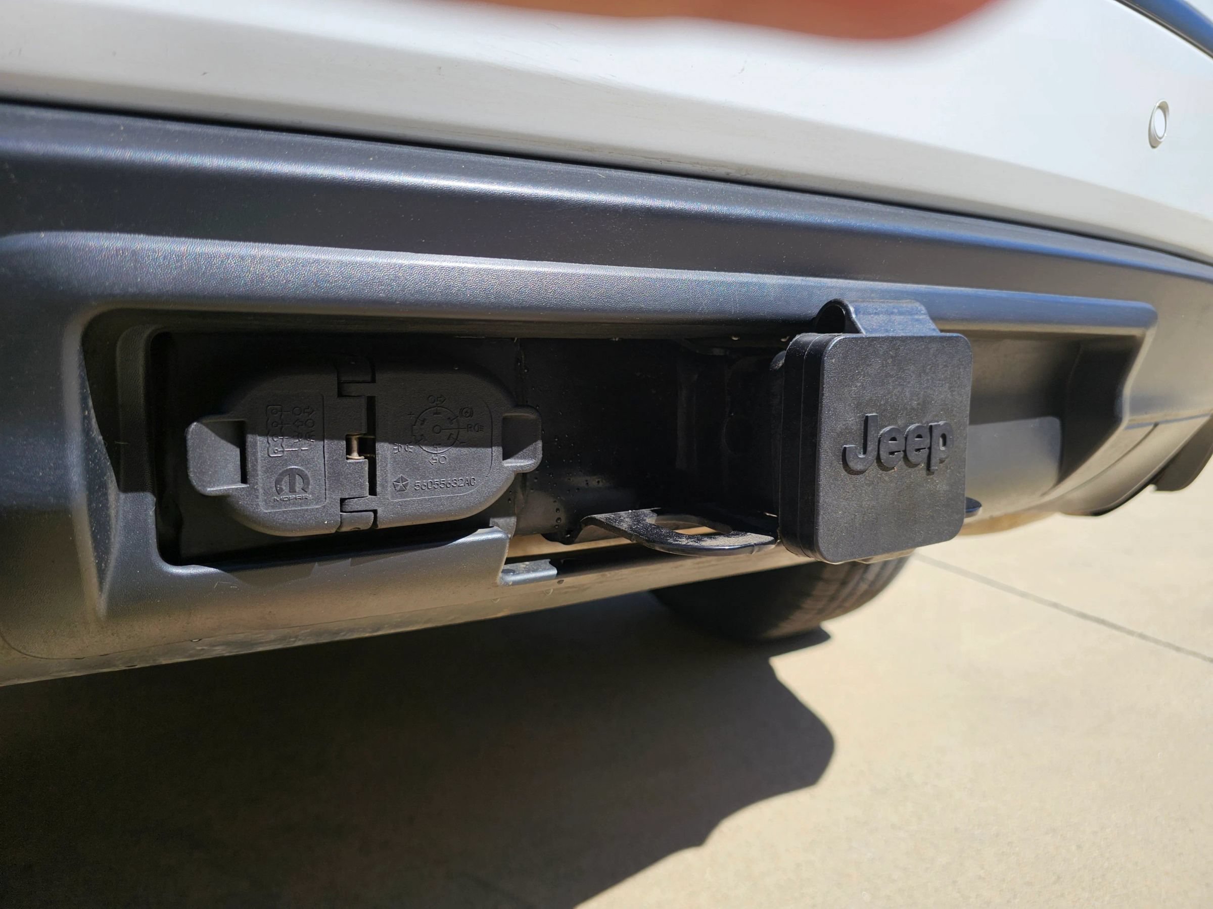 Used 2021 Jeep Grand Cherokee Laredo AWD/4WD image 28